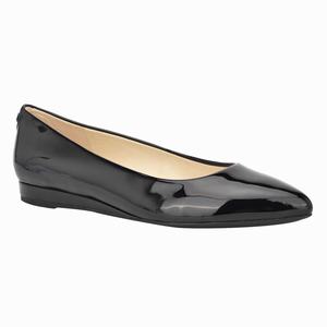 Nine West Ferdi 9x9 Pointy Toe Flats - Black - Ireland (WO7314208)